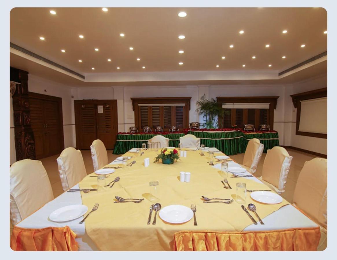 Hotel Sasthapuri Kozhikode Eksteriør bilde